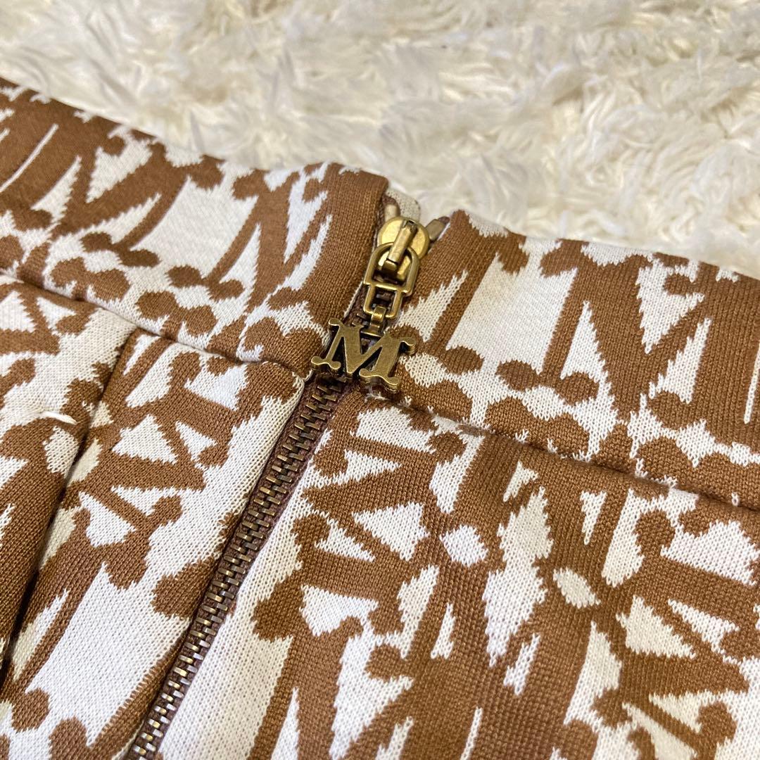 未使用に近い　最高級白タグ　マックスマーラ　ジャガードショートパンツ　ロゴ入XL