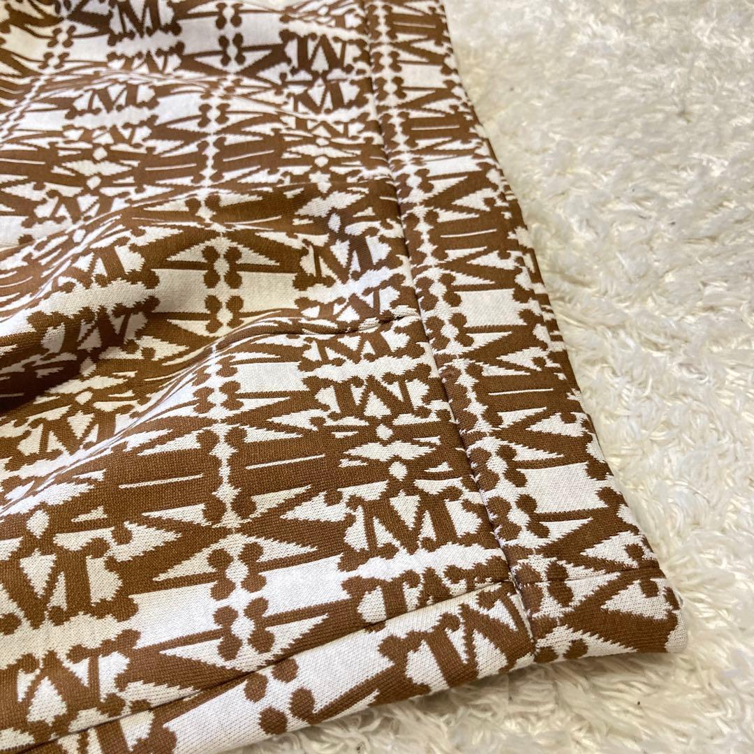 未使用に近い　最高級白タグ　マックスマーラ　ジャガードショートパンツ　ロゴ入XL