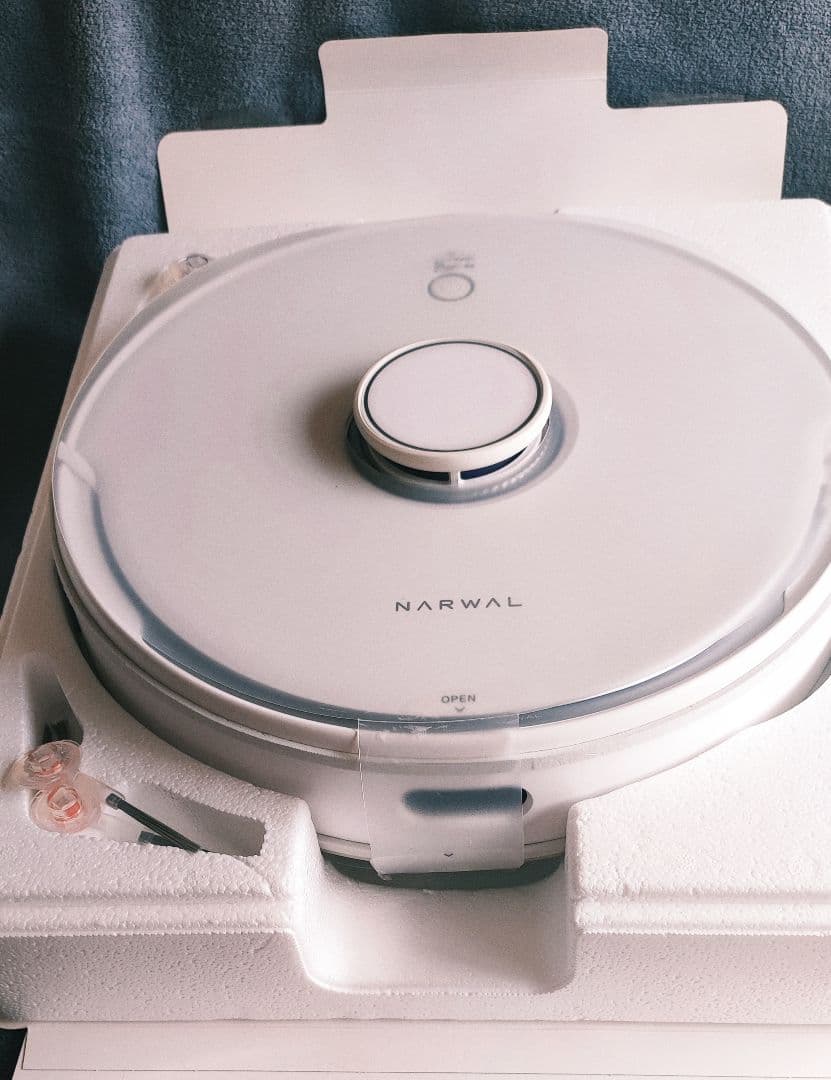 【超美品】Narwal Freo　ナーワルフレオ　ロボット掃除機と消耗品多数付
