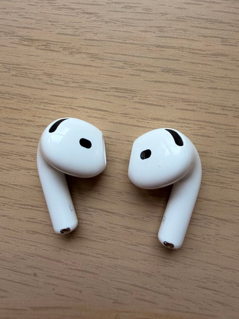 p*8様 AirPods 4 ANC 本体