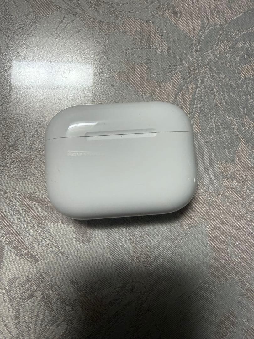 美品！AirPods Pro 3 充電ケース付き