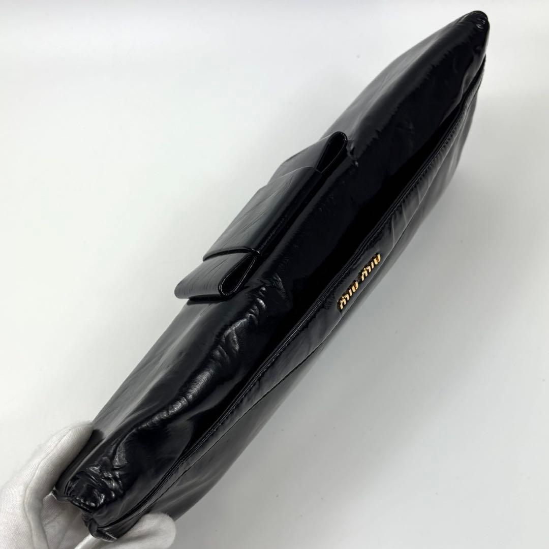 ミュウミュウ リボン クラッチバッグ ポーチ 赤　紫 パテントレザー ギャザー