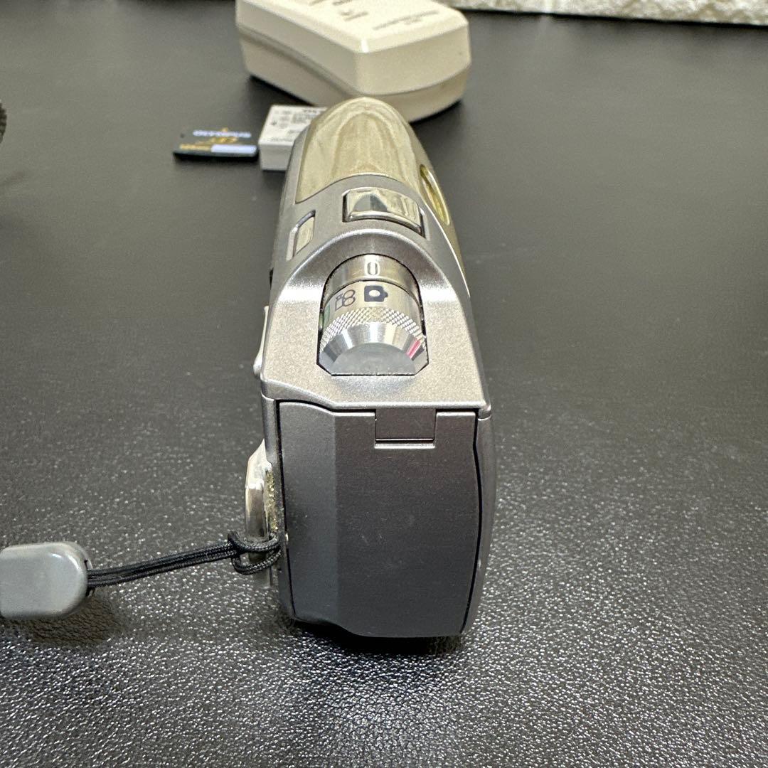 OLYMPUS μ mini DIGITAL S 5.0 mega pixel