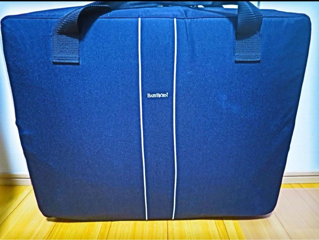 ベビービョルン　ベビーベッド　グレー