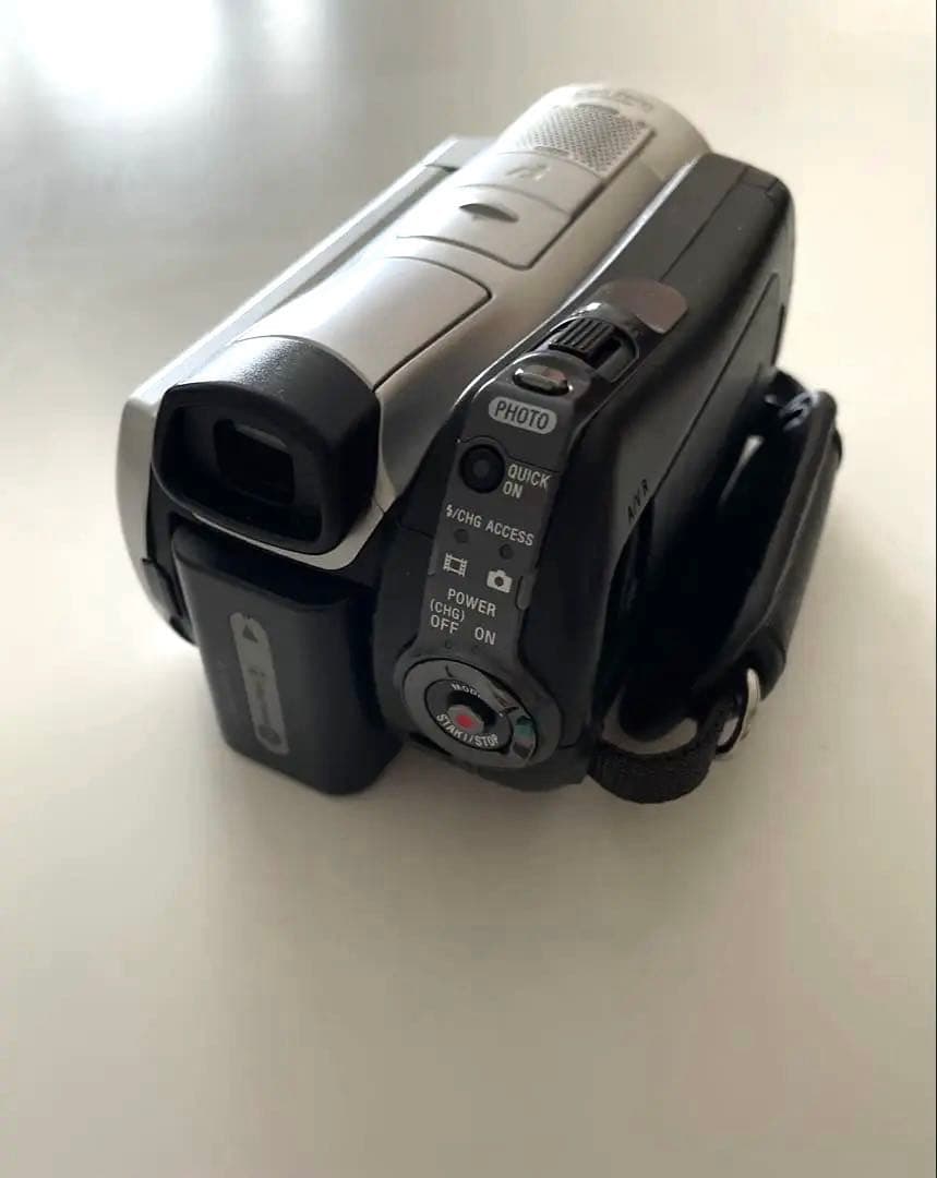 【美品】SONY ハンディカム　HDR-SR11 フルHD 10.2メガピクセル