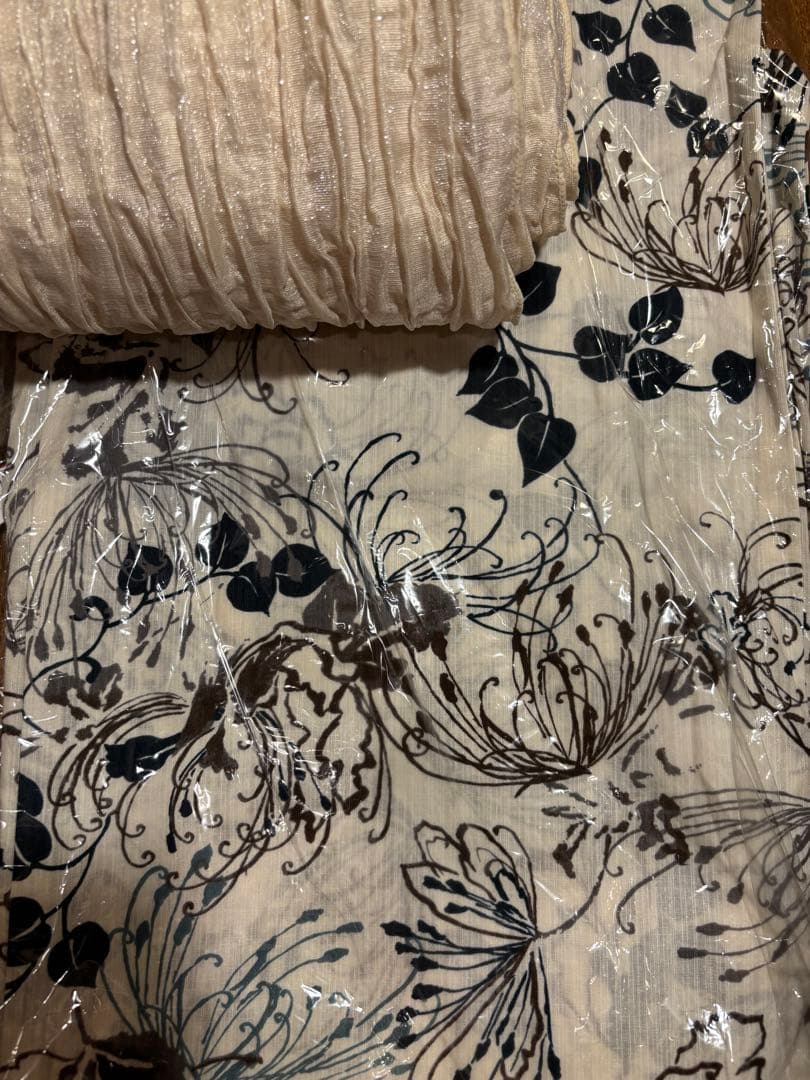 浴衣＋帯 utatane 先染めベージュ風にみずみずしい糸菊