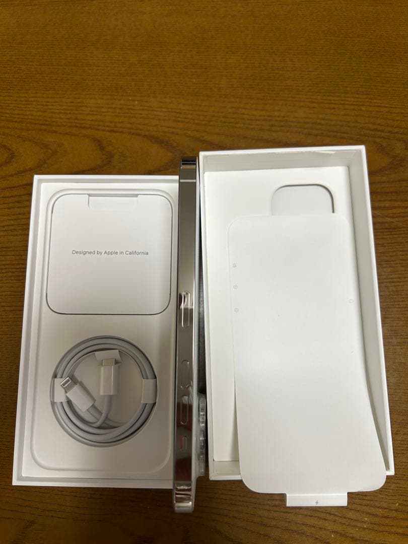 【香港版】極美品 iPhone14ProMAX 256G SIMフリー