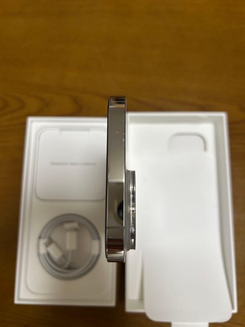 【香港版】極美品 iPhone14ProMAX 256G SIMフリー