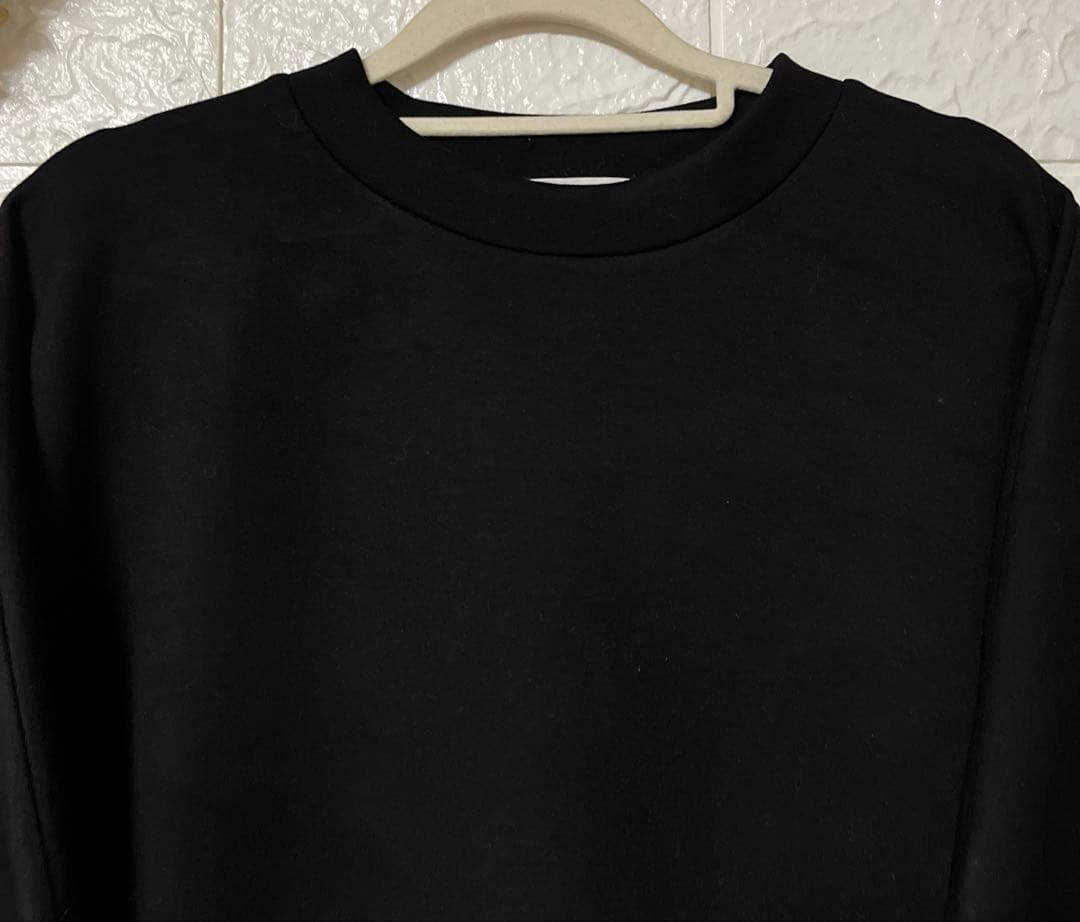 BEARDSLEY ファンシーニットコンビプルオーバー ガリャルダガランテ