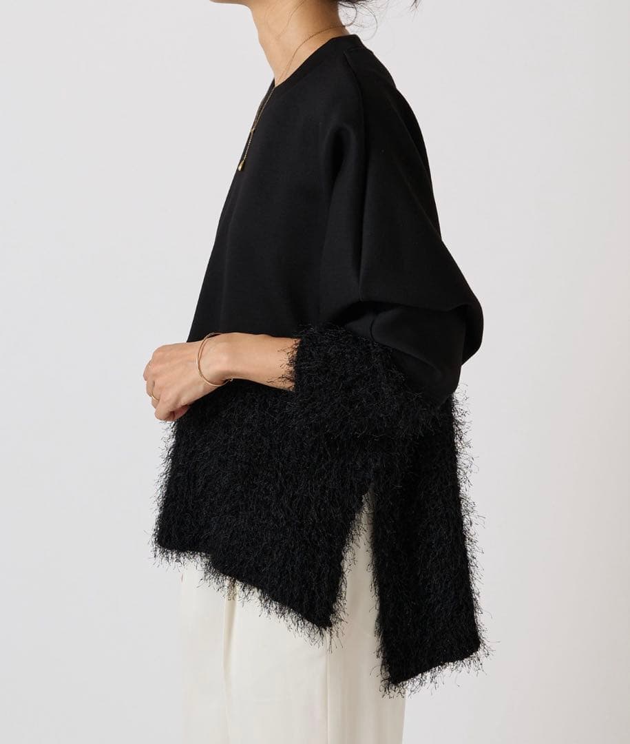 BEARDSLEY ファンシーニットコンビプルオーバー ガリャルダガランテ