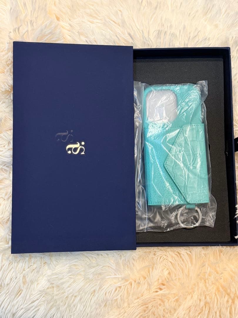 【新品未使用】本革 iPhone16pro ケース/鈴木亜美さん/しいちゃんさん