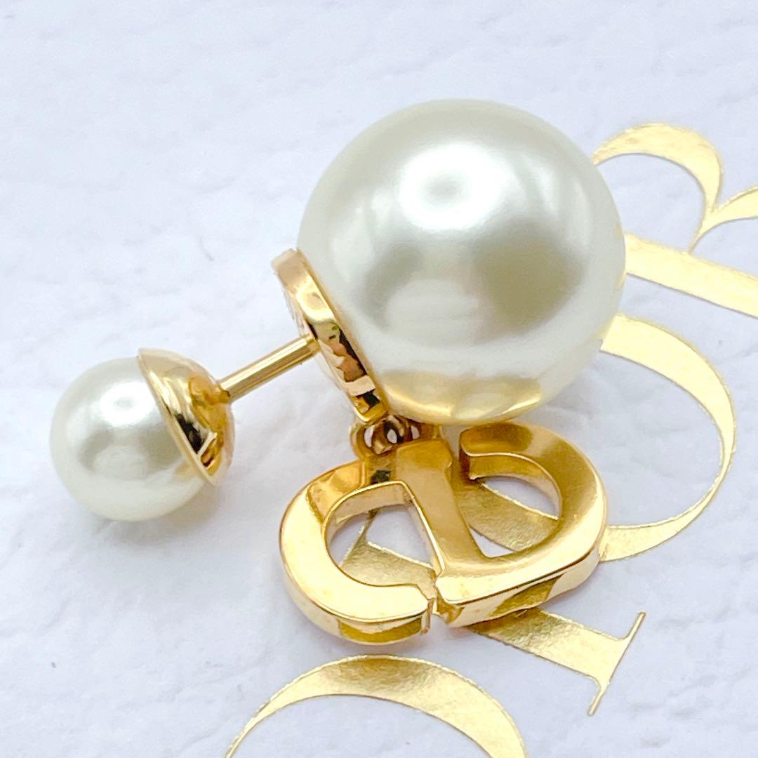Christian Dior トライバル　ピアス　CD ストーン　ゴールド　片耳