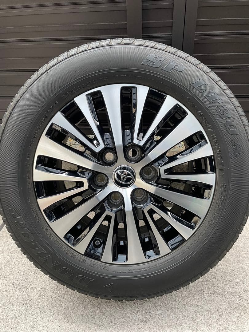 トヨタ　グランエース　純正 17インチ ホイールセット