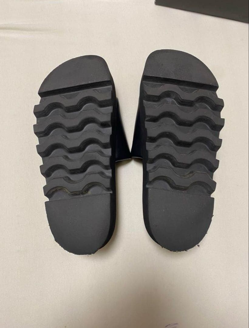 【最終値下げ】メゾンスペシャル　東京産タンクソールシャワーサンダル