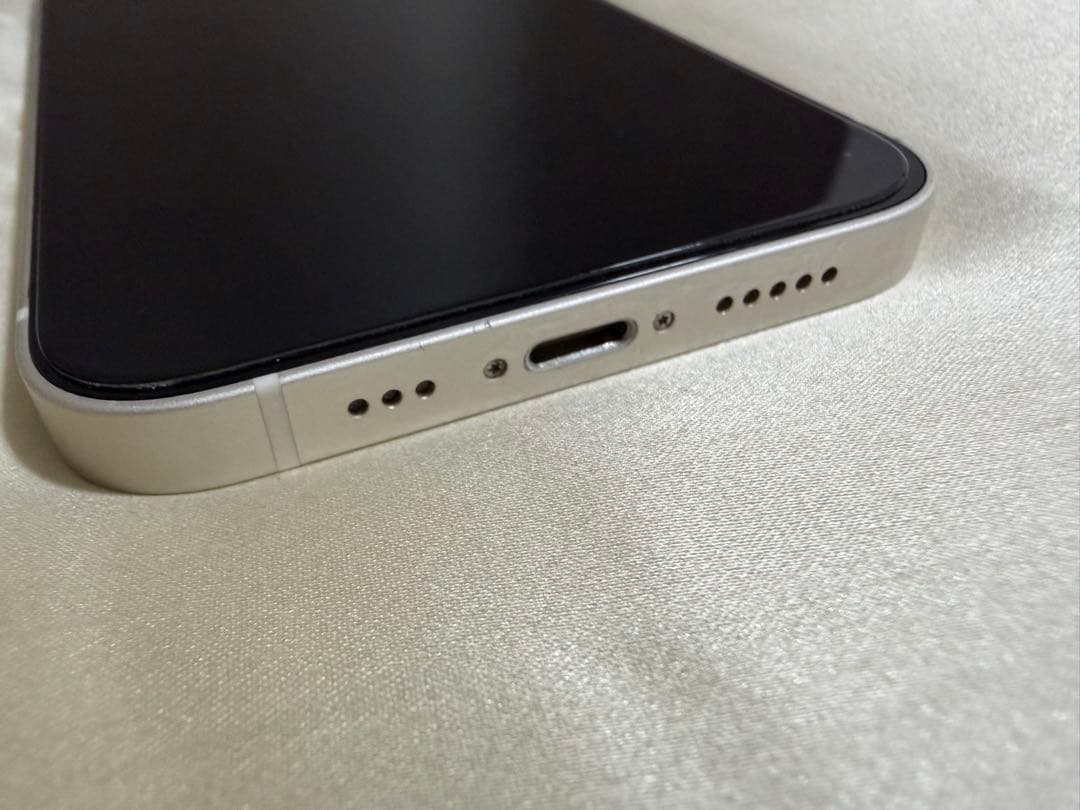 iPhone12 本体 64GB 本体 ホワイト 充電器付き