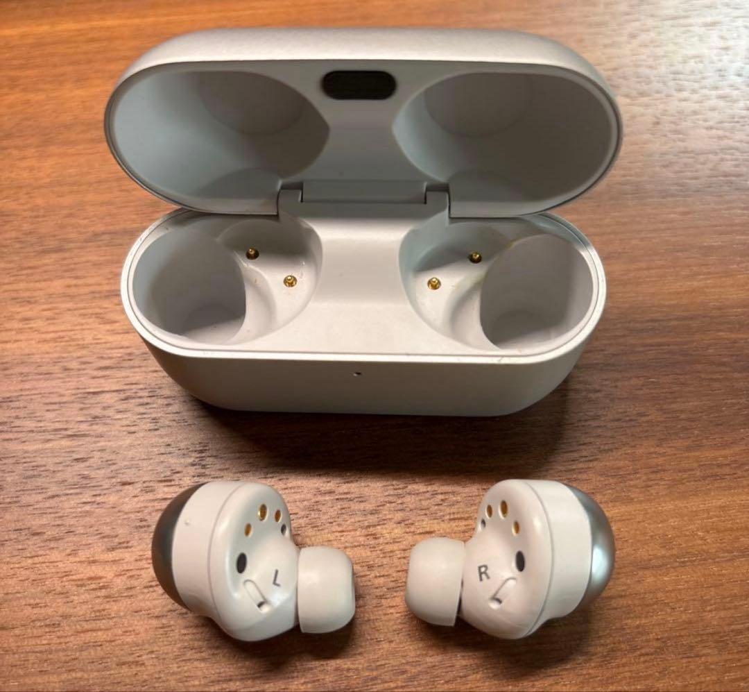 Technics ワイヤレスイヤホン シルバー　EAH-AZ100