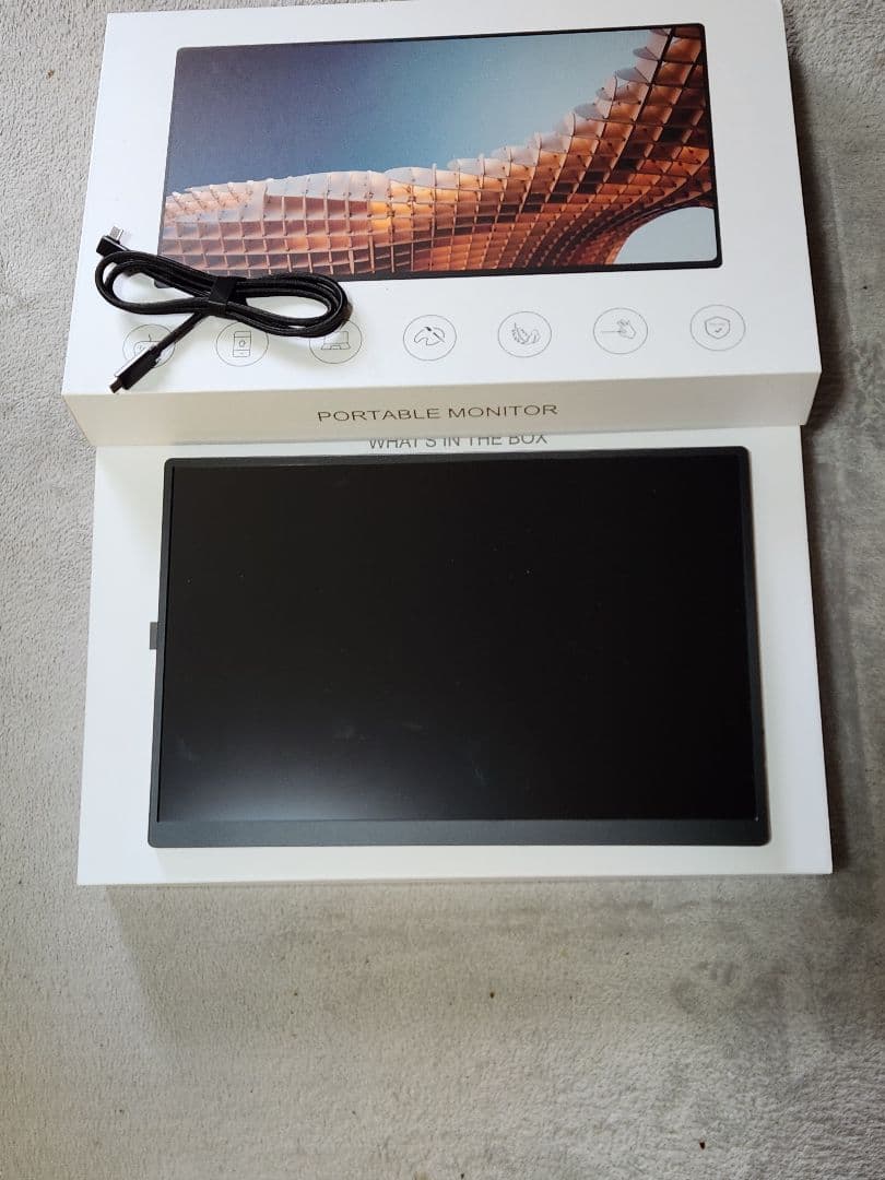 モニター16インチ4k