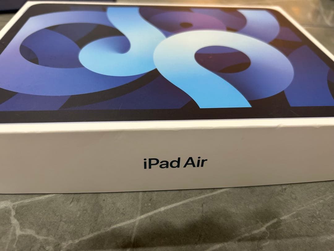 Apple iPad Air (第4世代) スカイブルー 本体