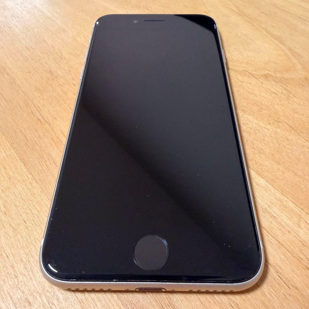 美品 Apple iPhone SE 第3世代 64GB バッテリー85%