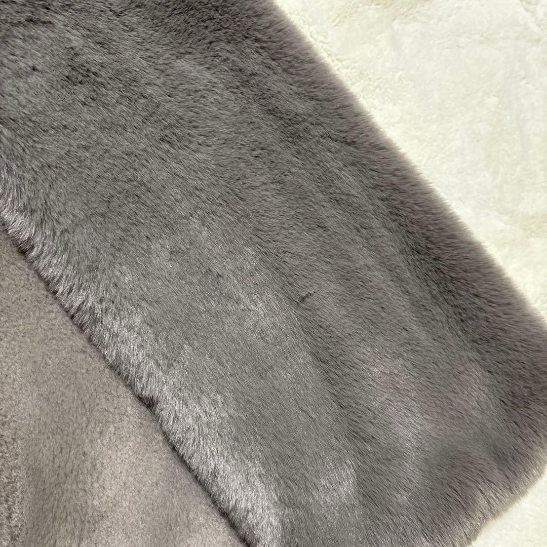 新品　タグ付き　ベルドルージュ　フーデッド　ファーベスト　定価25300円