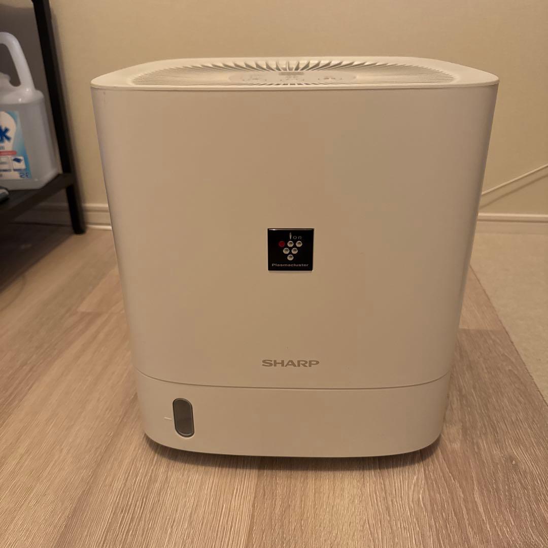 SHARP 2024年製コンパクト除湿機　CV-P60