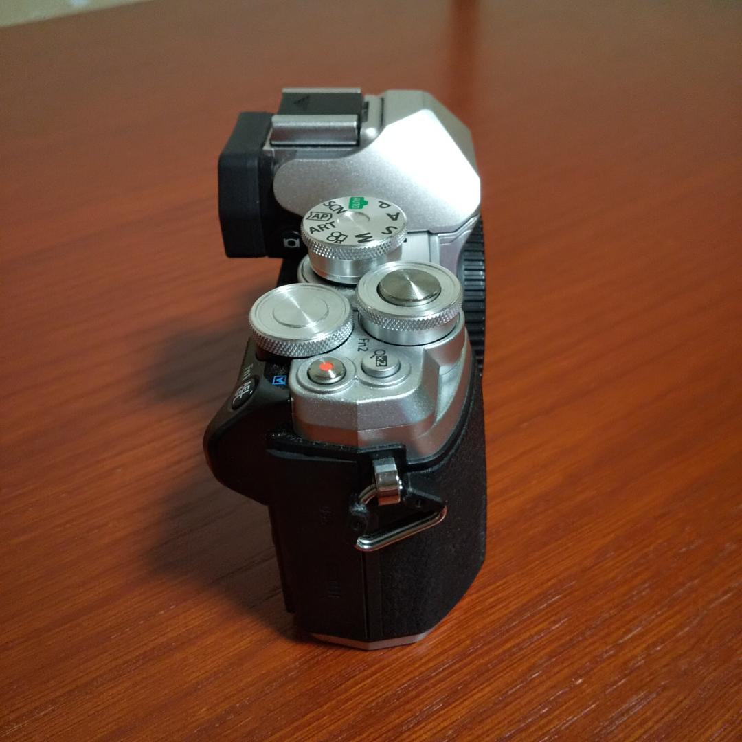 Olympus OM-D E-M10 Mark Ⅲ EZダブルズームキット