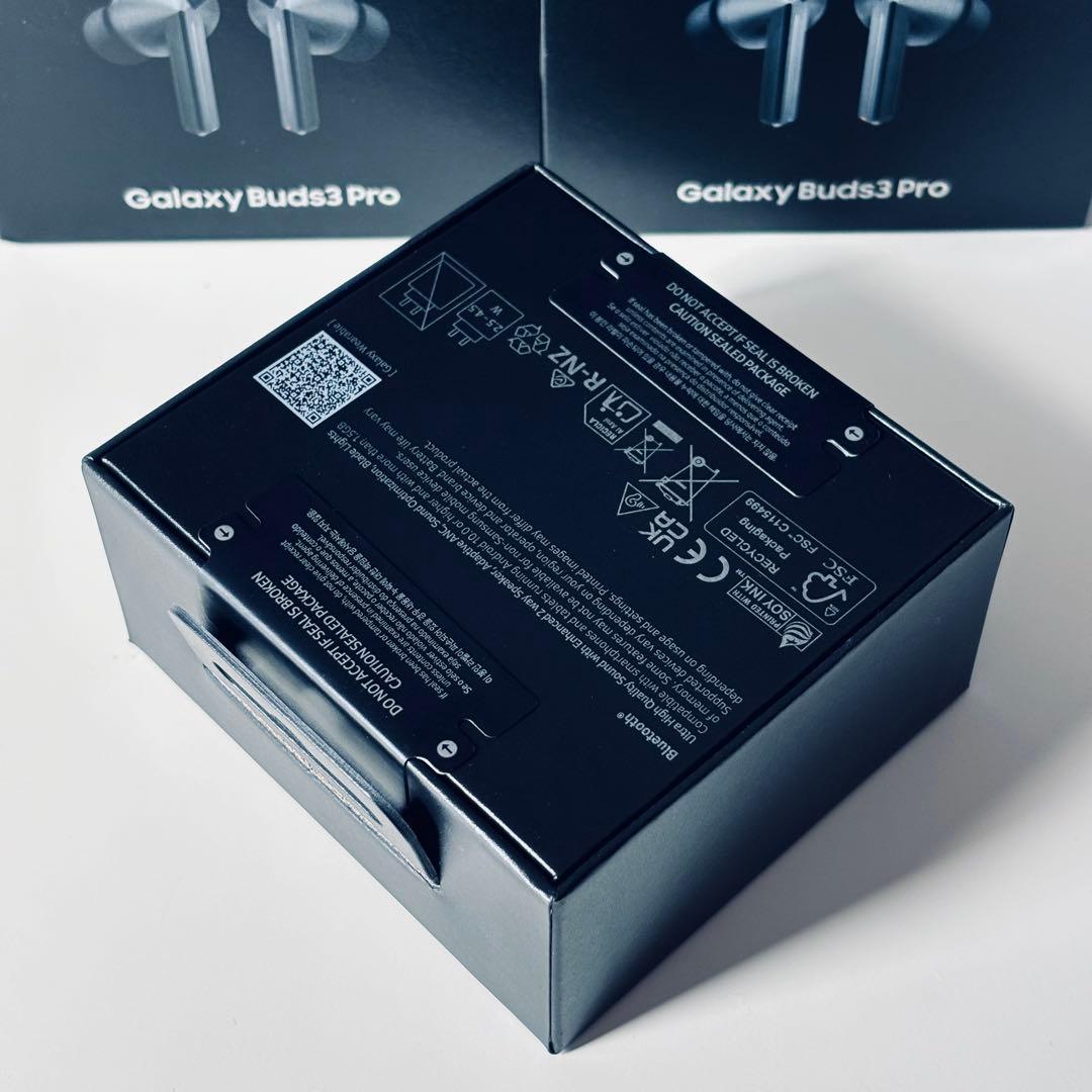 Ｏレ様　Samsung Galaxy Buds3 Pro シルバー（ケース付き）