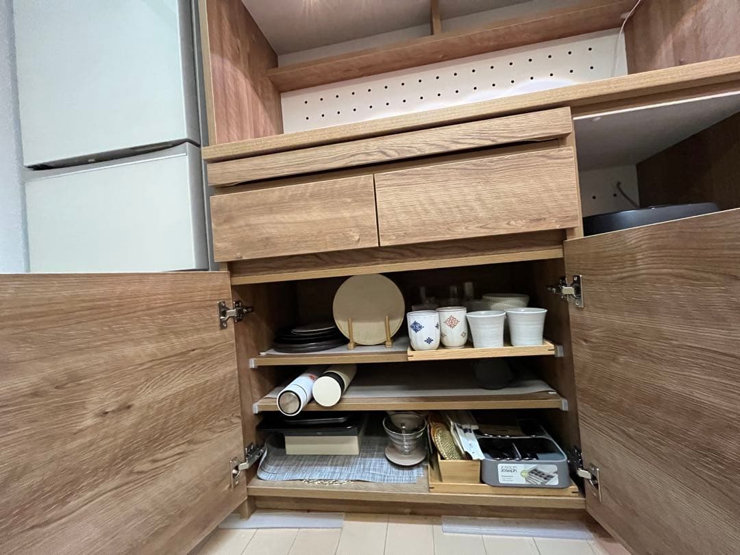 【送料込】LOWYA木目調食器棚