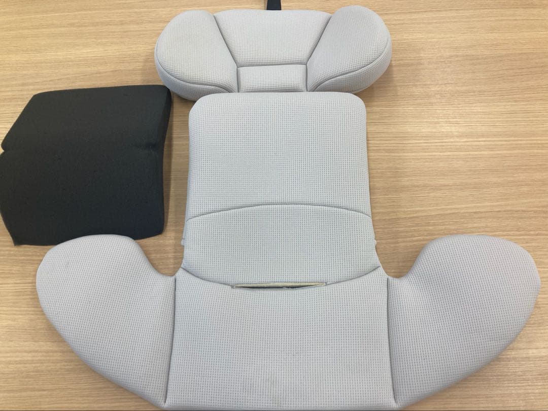 コンビ⭐️クルムーブスマートライト クリーニング済ISOFIX チャイルドシート