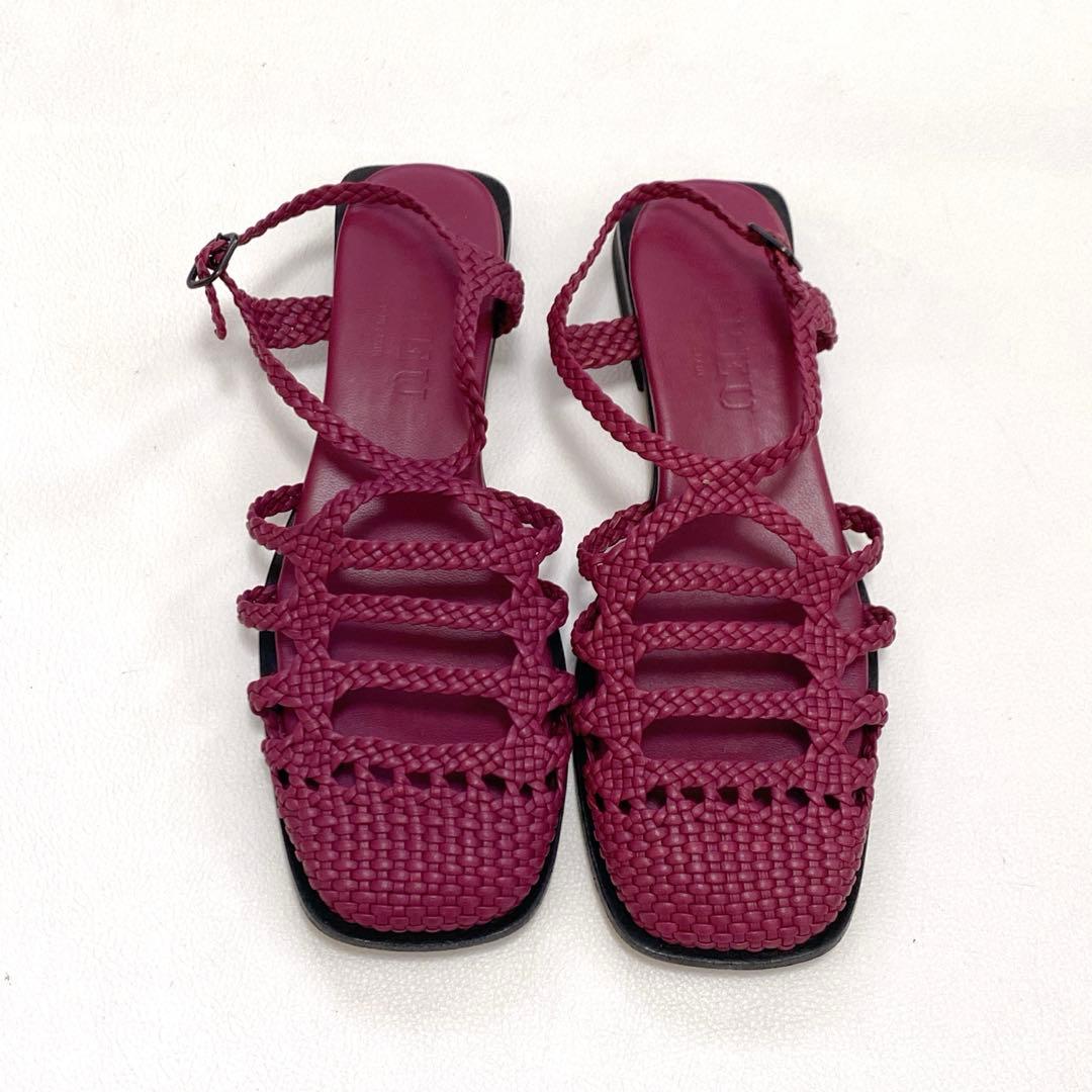 美品 近年モデル HEREU ヘリュー サンダル 赤紫 37(24cm)