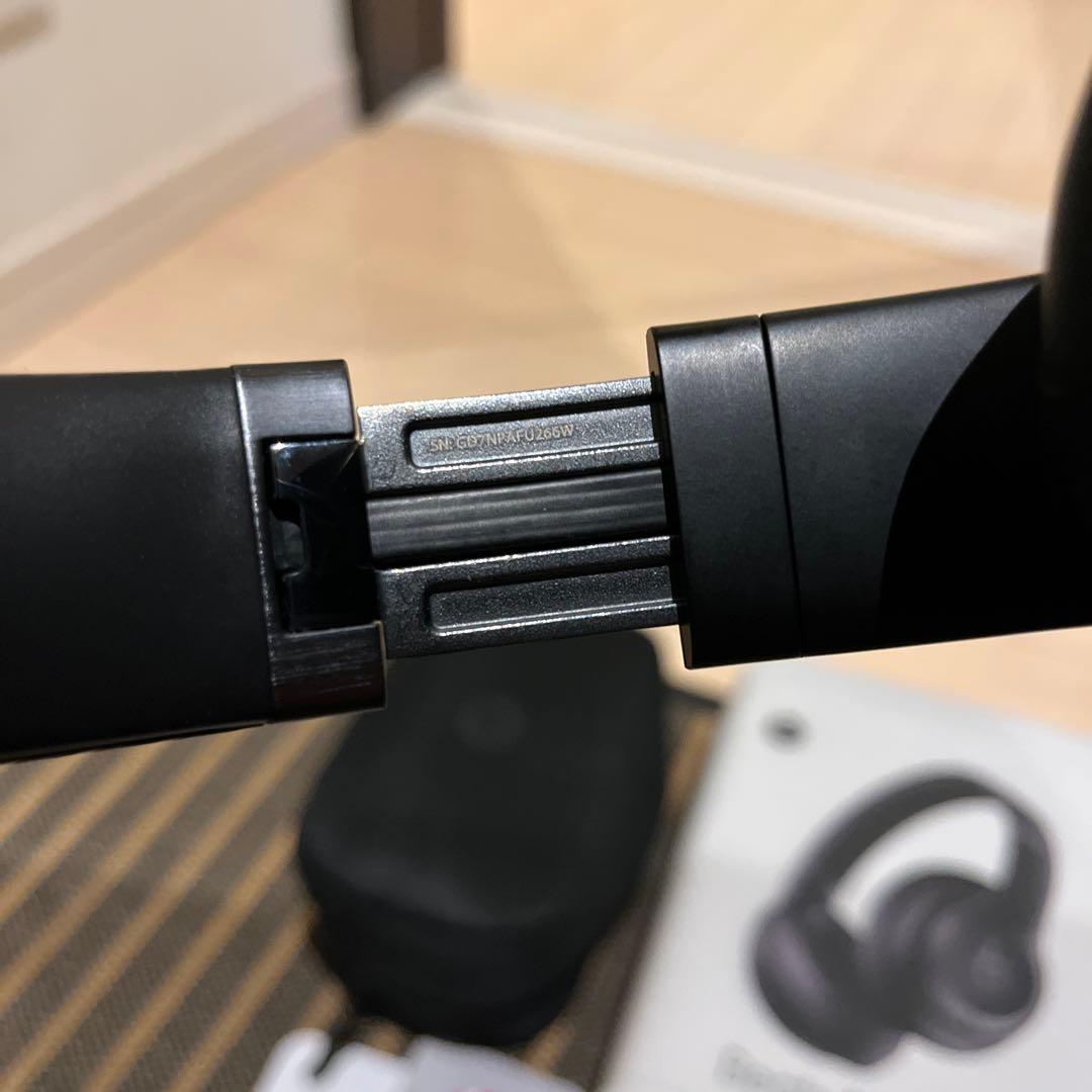 Beats Studio Proワイヤレスヘッドホン ケース付き