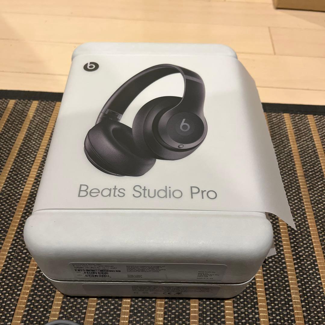 Beats Studio Proワイヤレスヘッドホン ケース付き