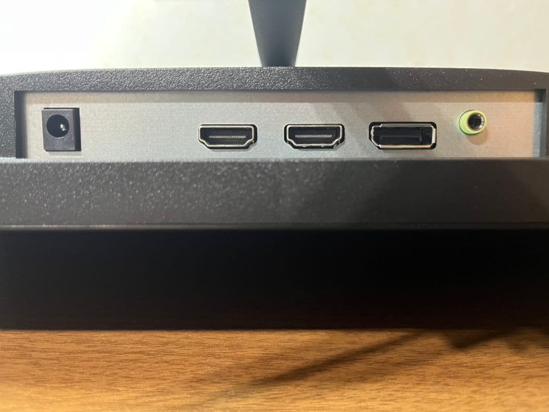 240Hz対応 IRREVISION ゲーミングモニター