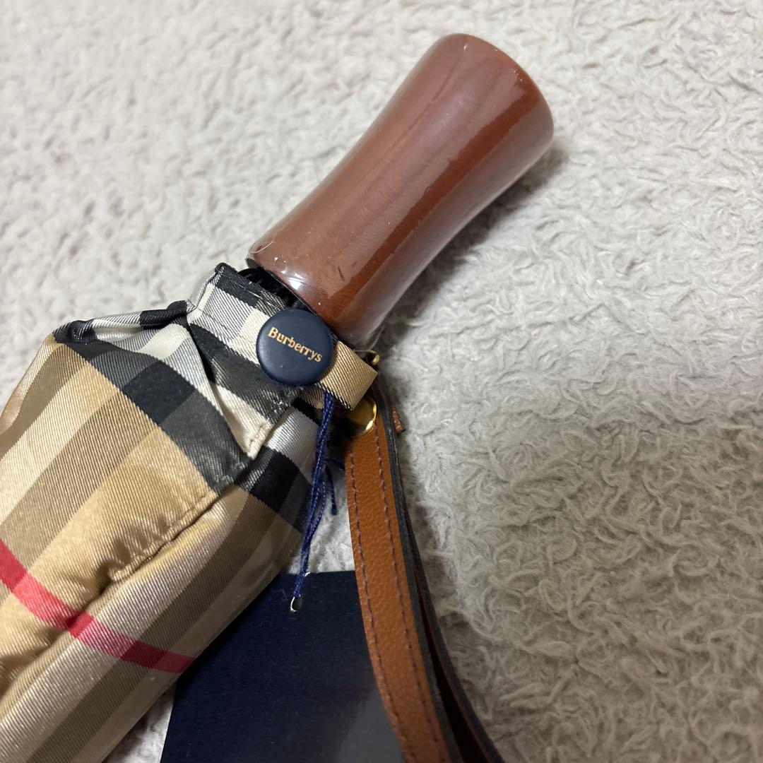 【新品タグ付】　バーバリーズ 定番　ノバチェックベージュ折り畳み傘　55cm