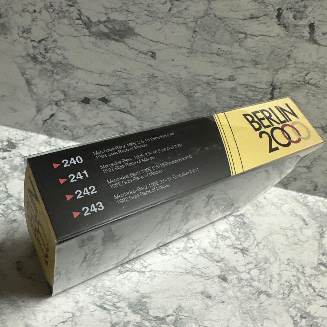 ミニカー MINI GT BERLIN 2000