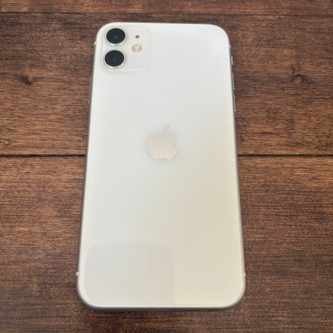 携帯電話本体 iPhone11 64GB