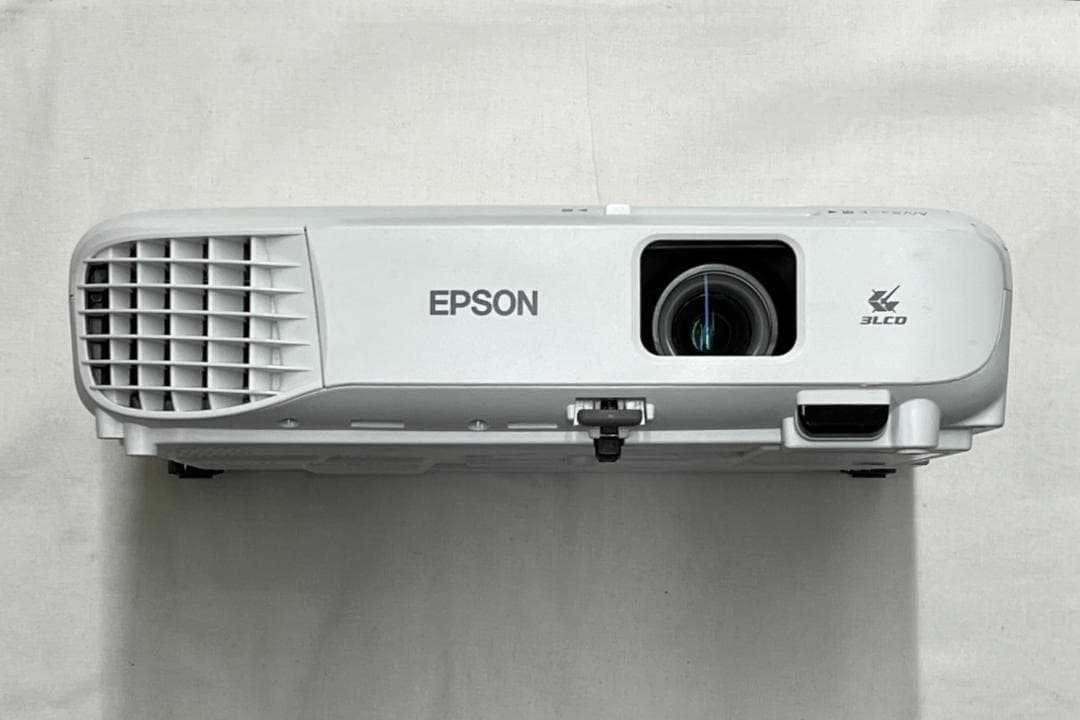EPSON エプソン　プロジェクター　EB-W05 3300ルーメン