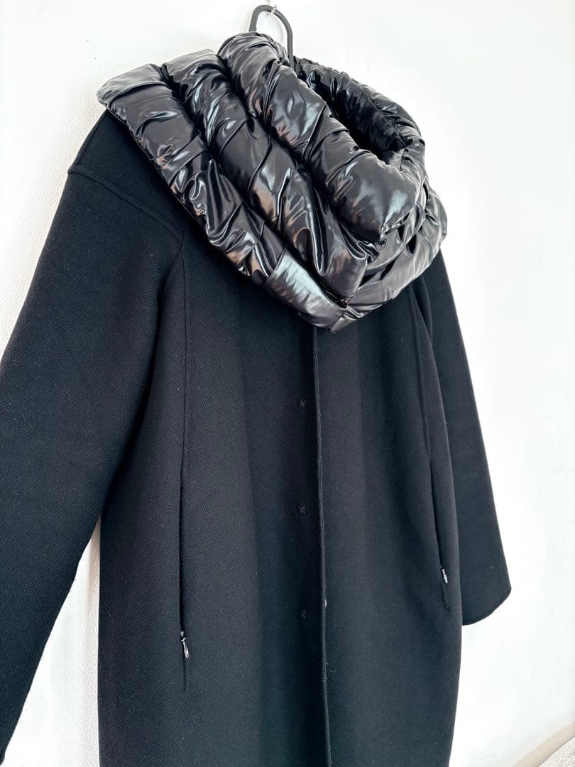 モンクレール　レアなインナーダウン付きウールコート　ダウンショール　ブラック