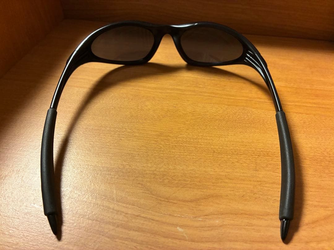 Oakley minute ブラック サングラス