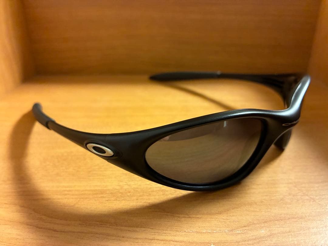 Oakley minute ブラック サングラス