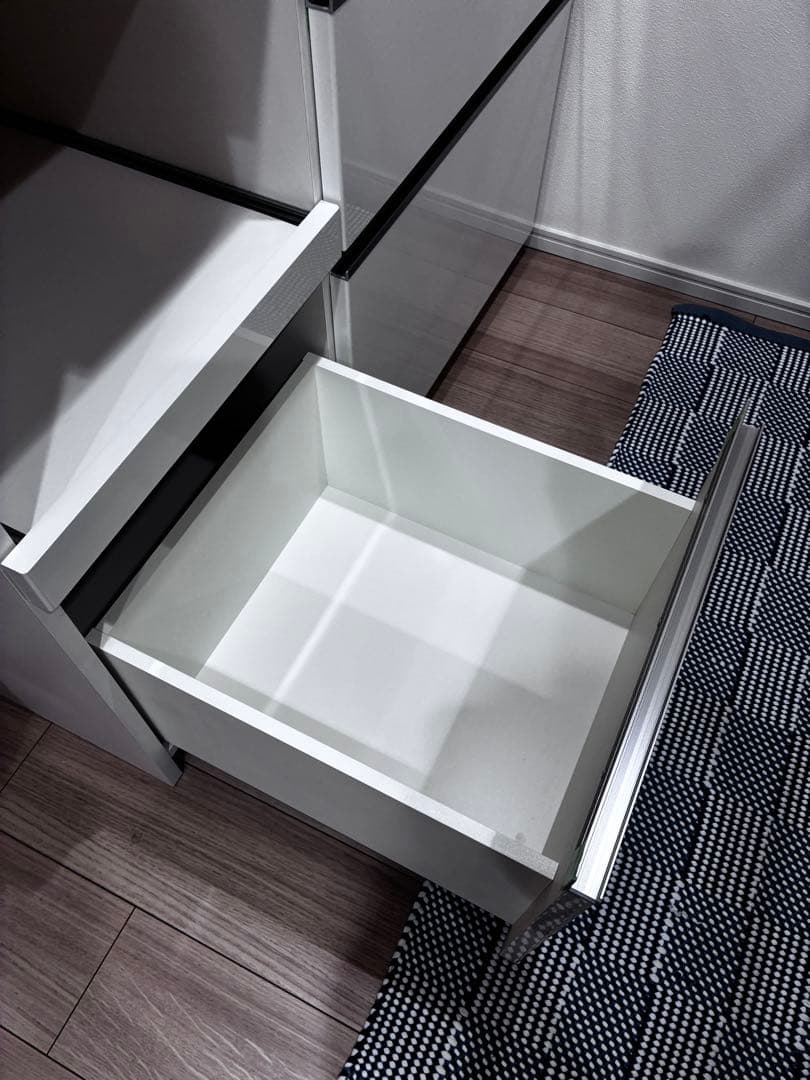 美品！【 パモウナ 】キッチンカウンター　ダイヤモンドハイグロス