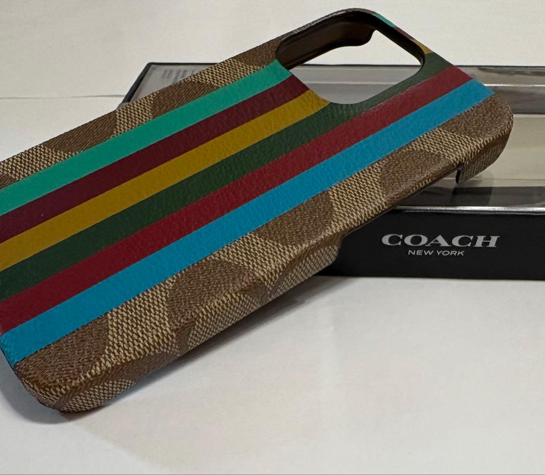 ☆新品☆ COACH iPhone13pro 対応ケースKHAKI MULTI