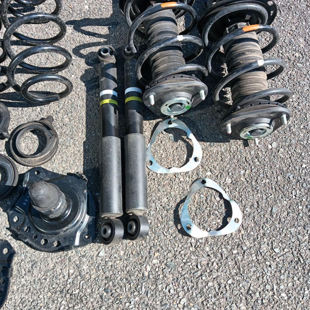 30アルファード後期純正サスペンションキット一式