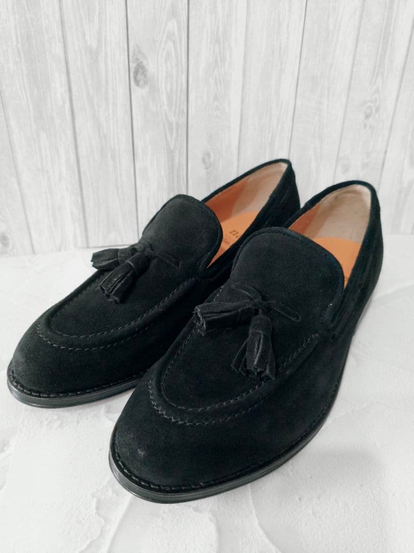 ナノユニバース ブラック スエード タッセルローファー 25.5