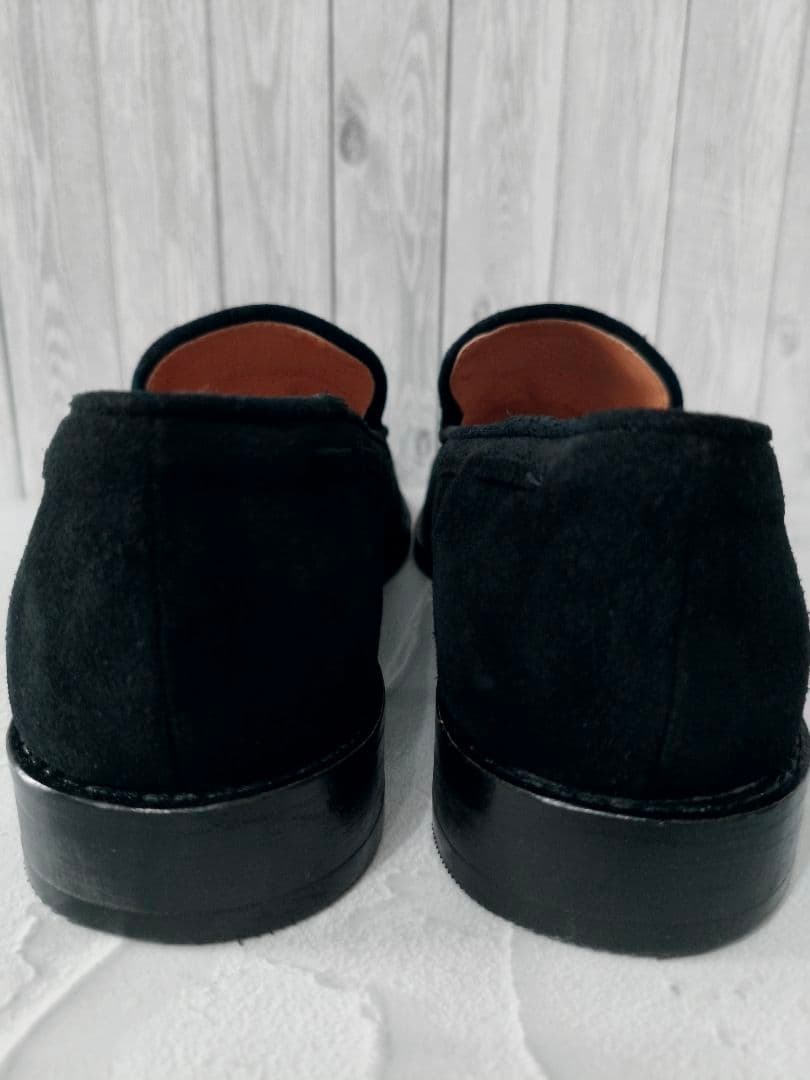 ナノユニバース ブラック スエード タッセルローファー 25.5