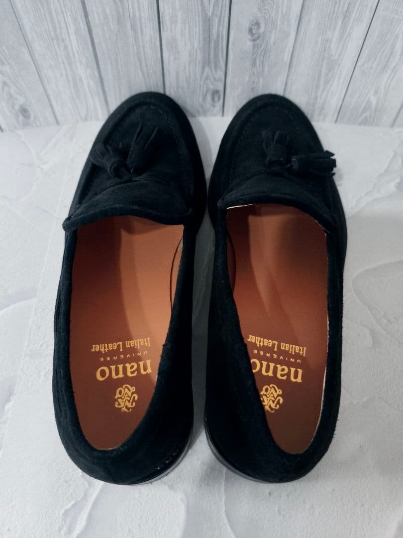 ナノユニバース ブラック スエード タッセルローファー 25.5