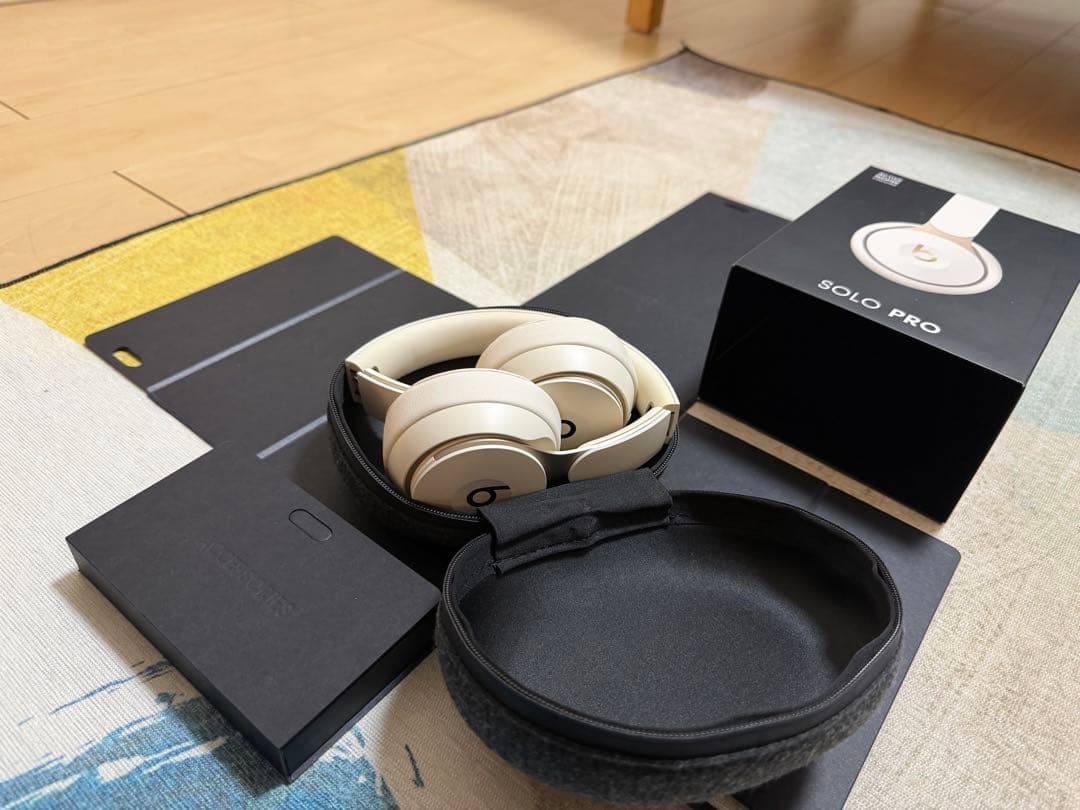 Beats Solo Pro ワイヤレスヘッドホン ホワイト 美品