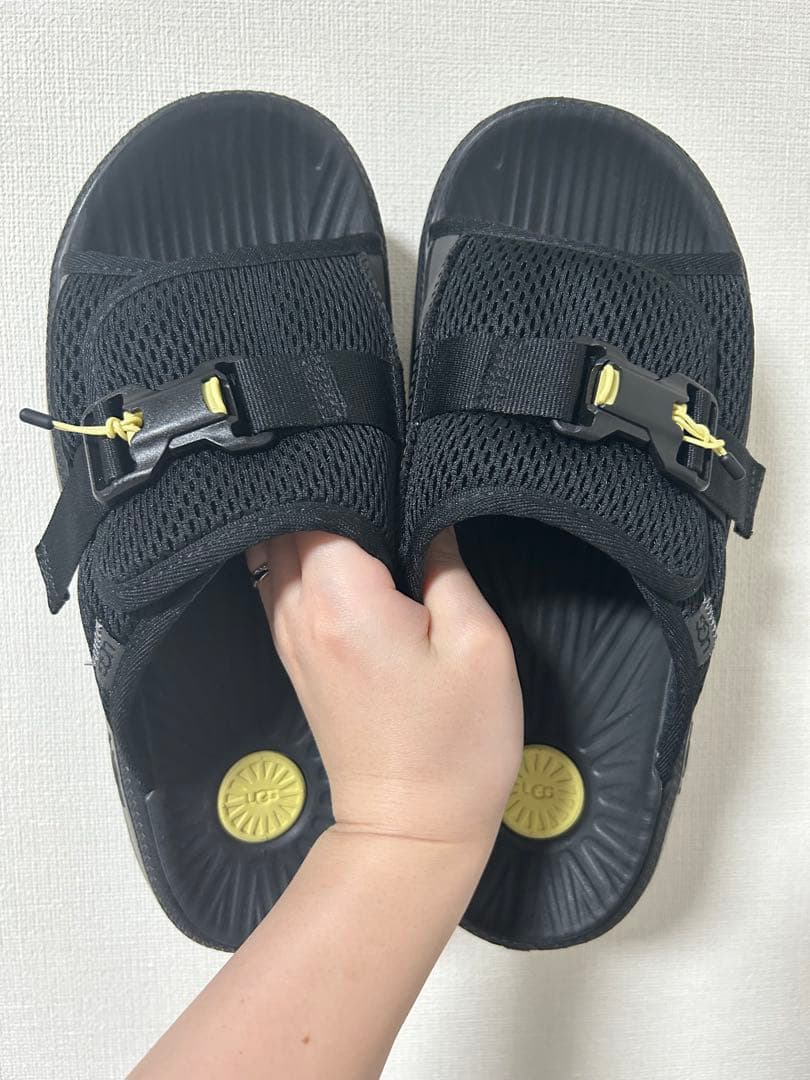 UGG Maxxer Slide 2.0 ブラックサンダル 厚底26cm