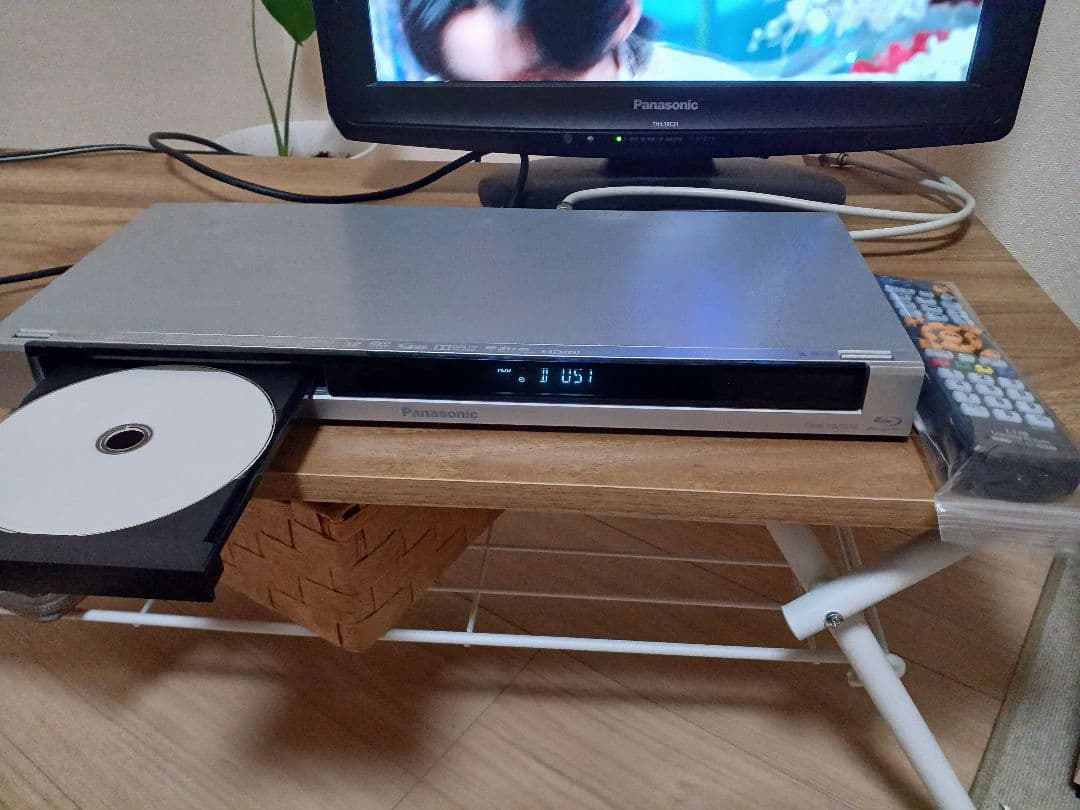 中古動作品✡️本日限定特価✴️パナソニック☆ブルーレイレコーダー☆リモコン付