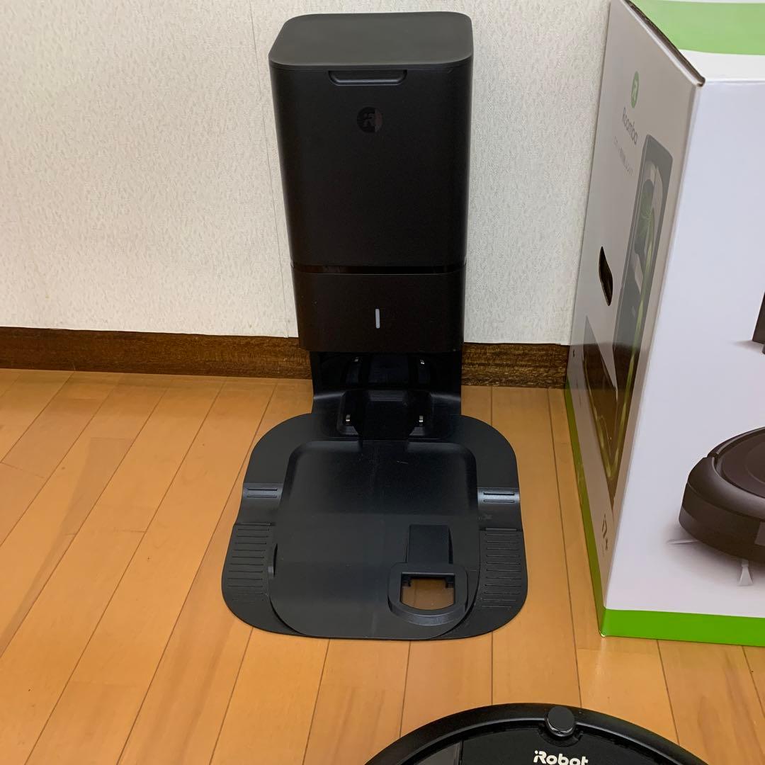 ロボット掃除機ルンバ+自動ゴミ収集機iRobot Roomba i7+ ブラック